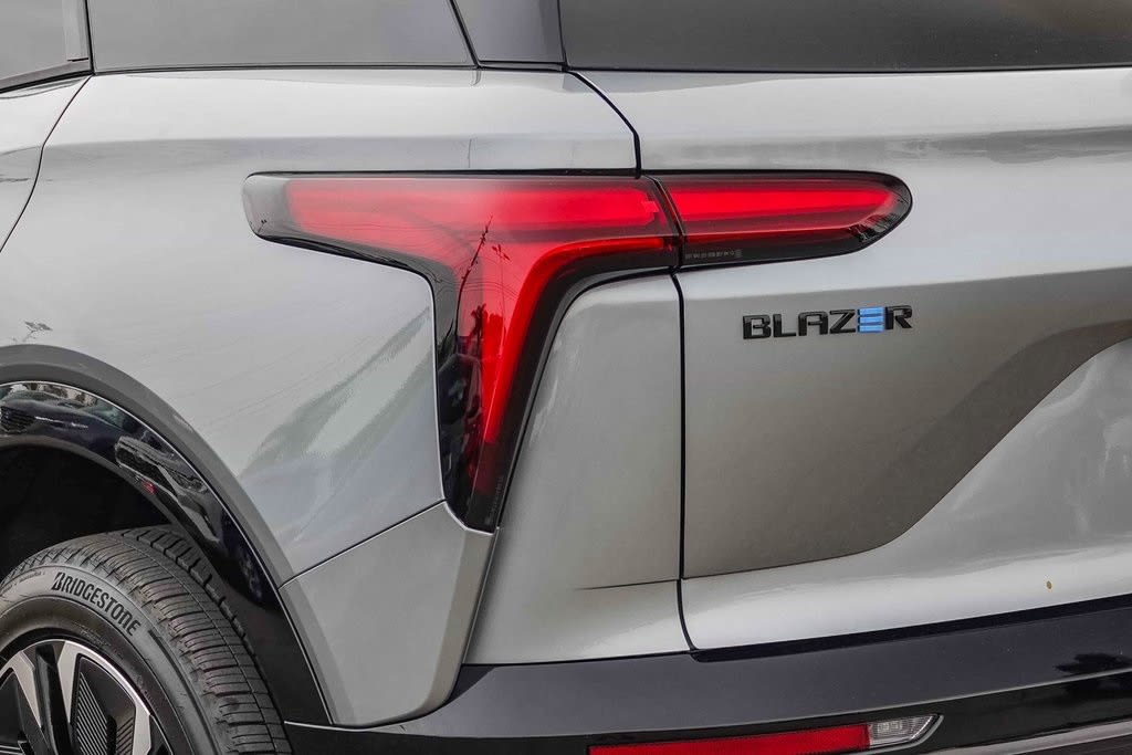 2024 Chevrolet Blazer EV RS 18