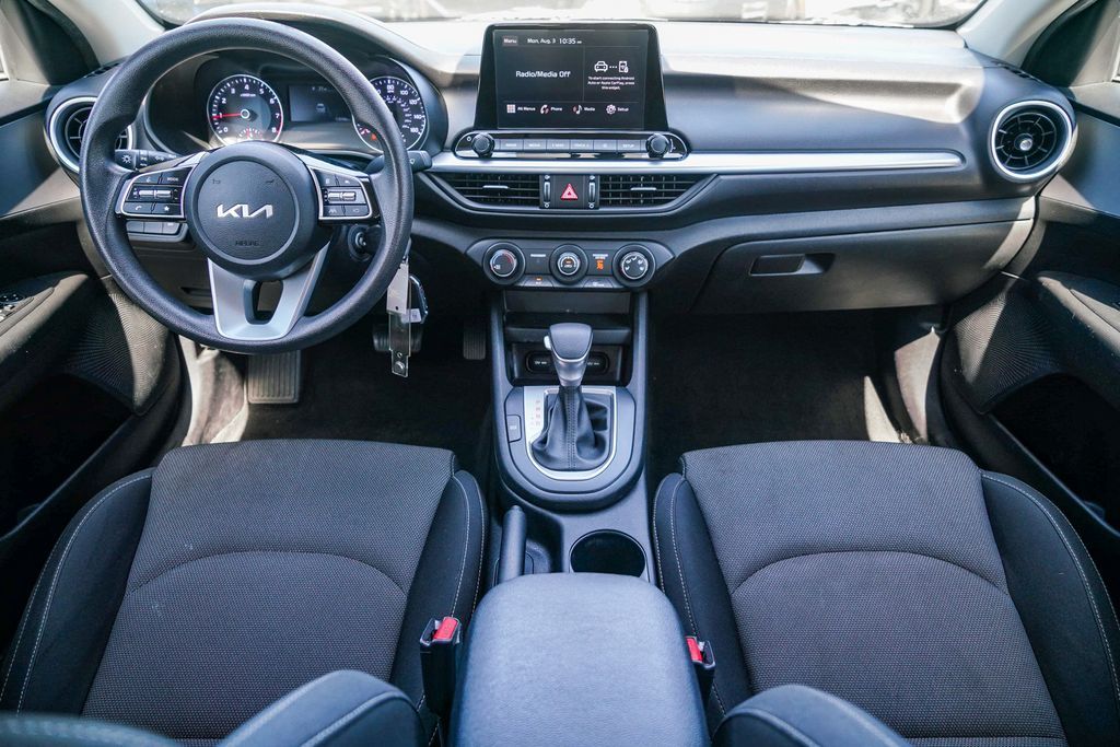 Thumbnail: 2023 Kia Forte - 2