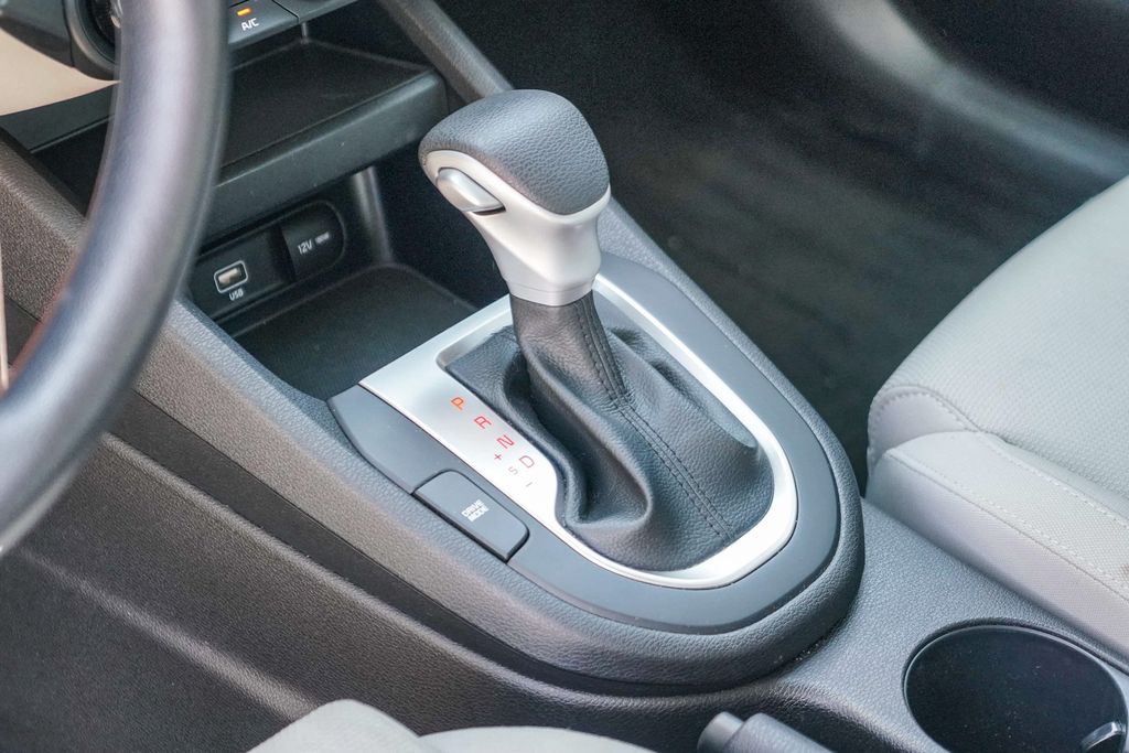 Thumbnail: 2023 Kia Forte - 12
