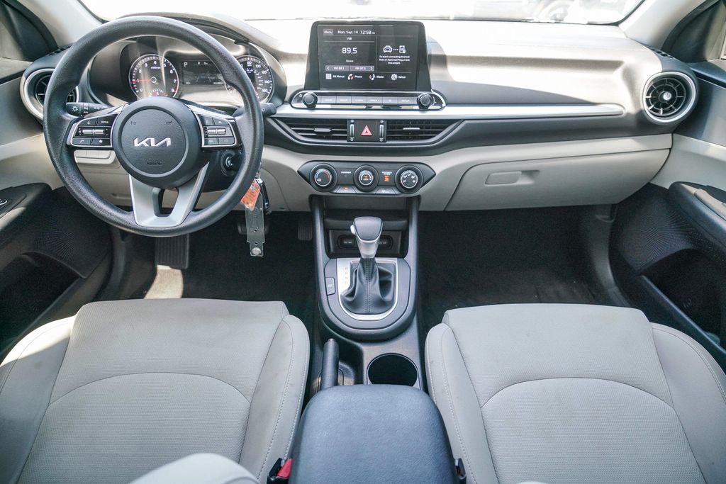 Thumbnail: 2023 Kia Forte - 2
