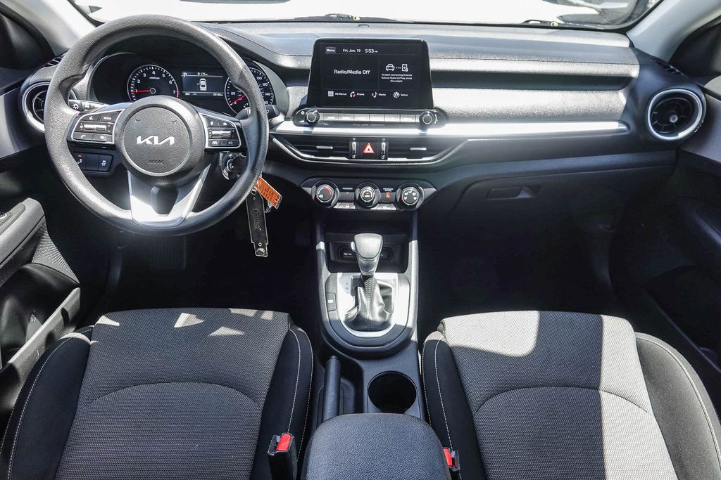 Thumbnail: 2024 Kia Forte - 2