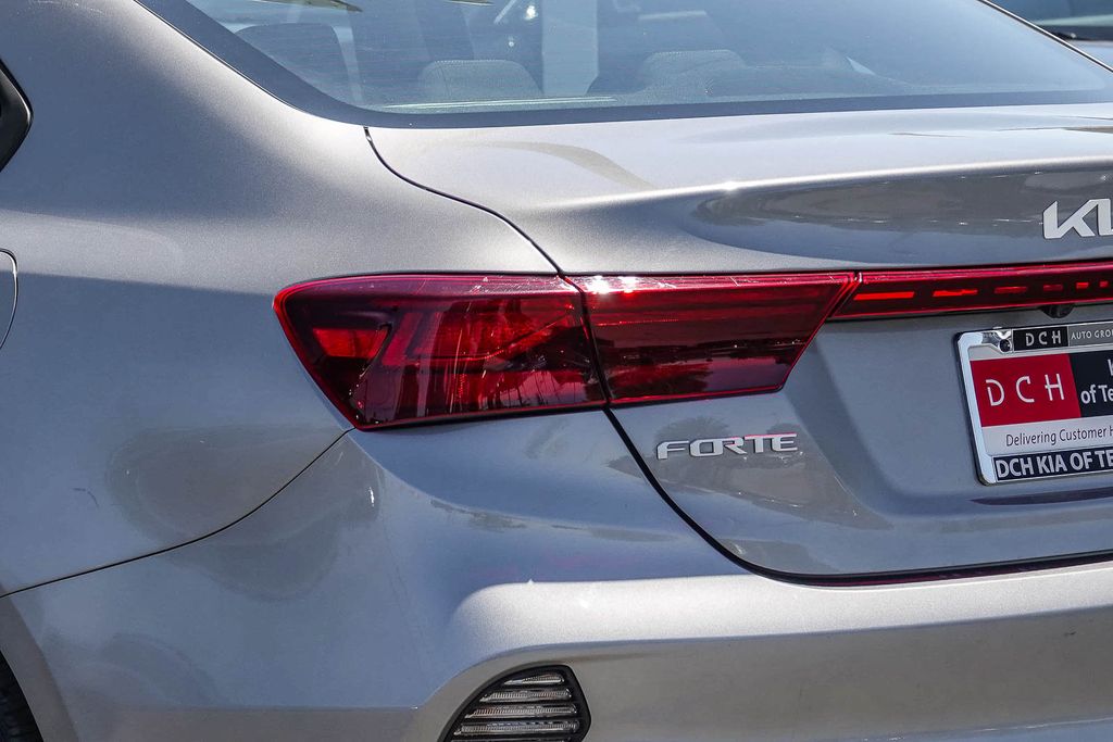 Thumbnail: 2024 Kia Forte - 19