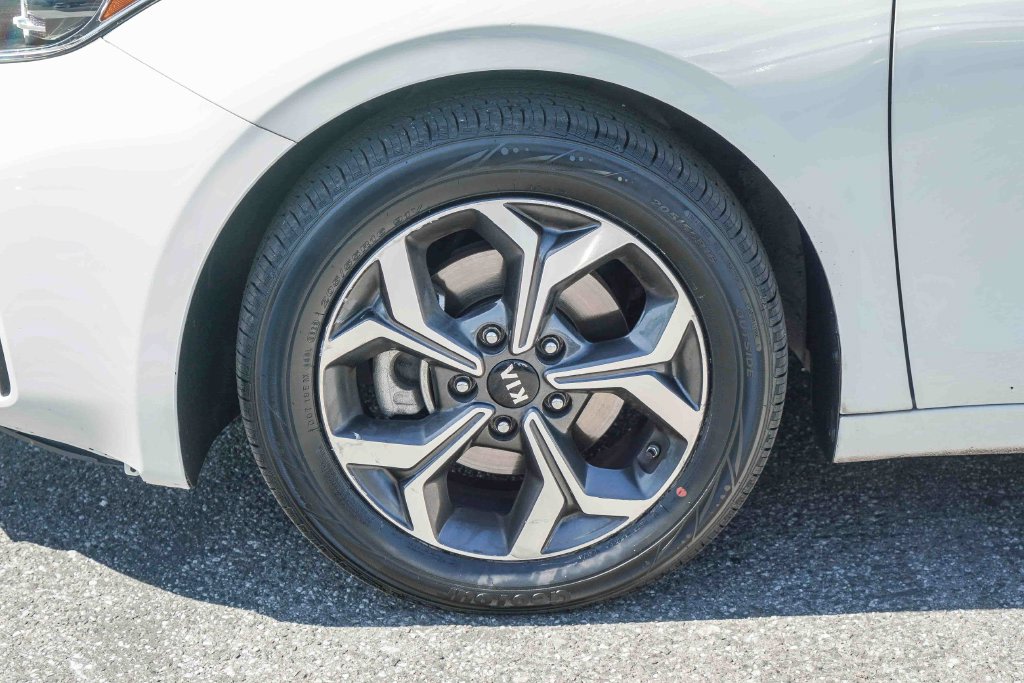 Thumbnail: 2020 Kia Forte - 6