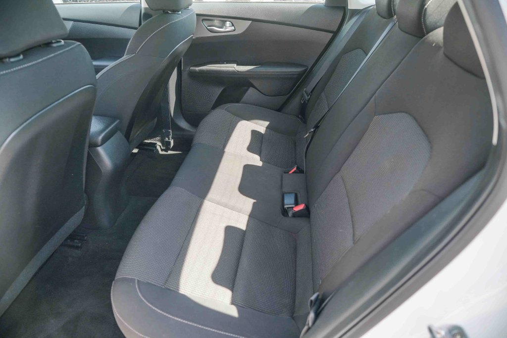 Thumbnail: 2020 Kia Forte - 11