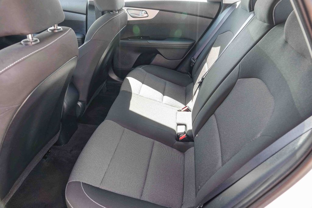 Thumbnail: 2024 Kia Forte - 11