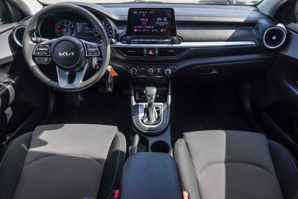 Thumbnail: 2024 Kia Forte - 2