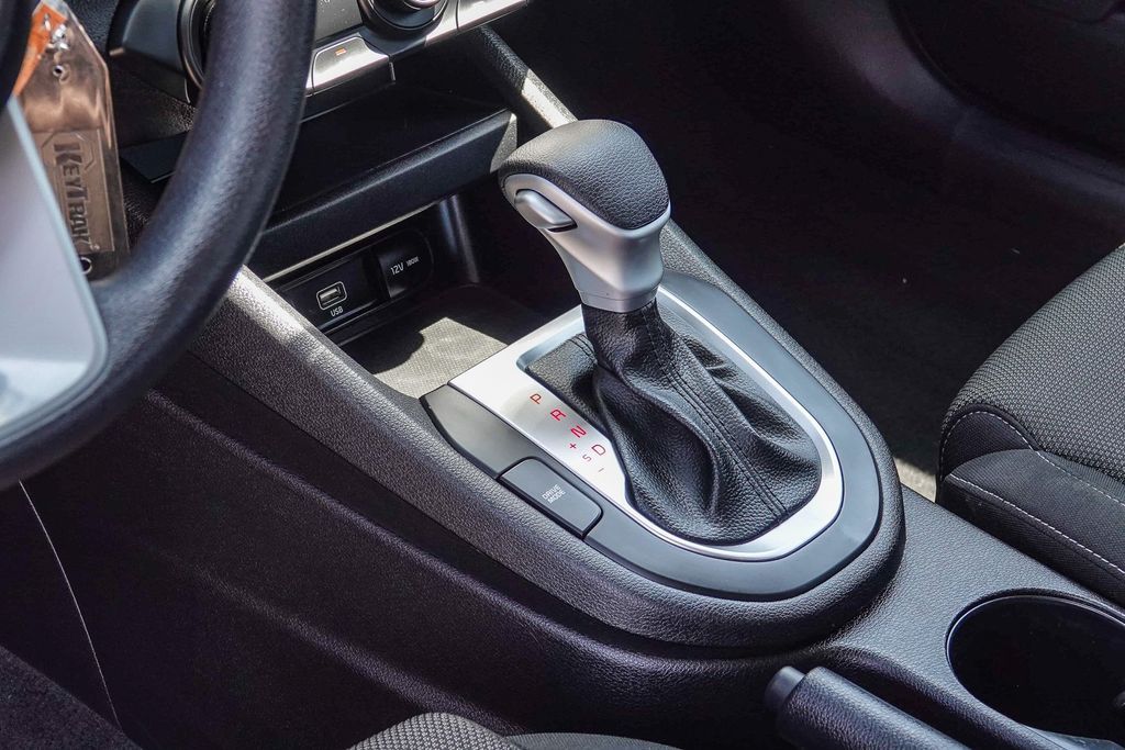 Thumbnail: 2023 Kia Forte - 13