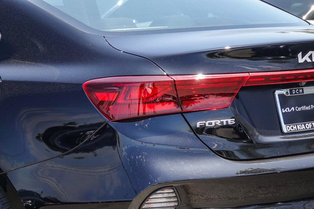 Thumbnail: 2023 Kia Forte - 19