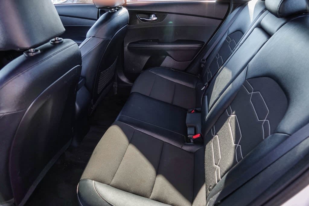 Thumbnail: 2021 Kia Forte - 10