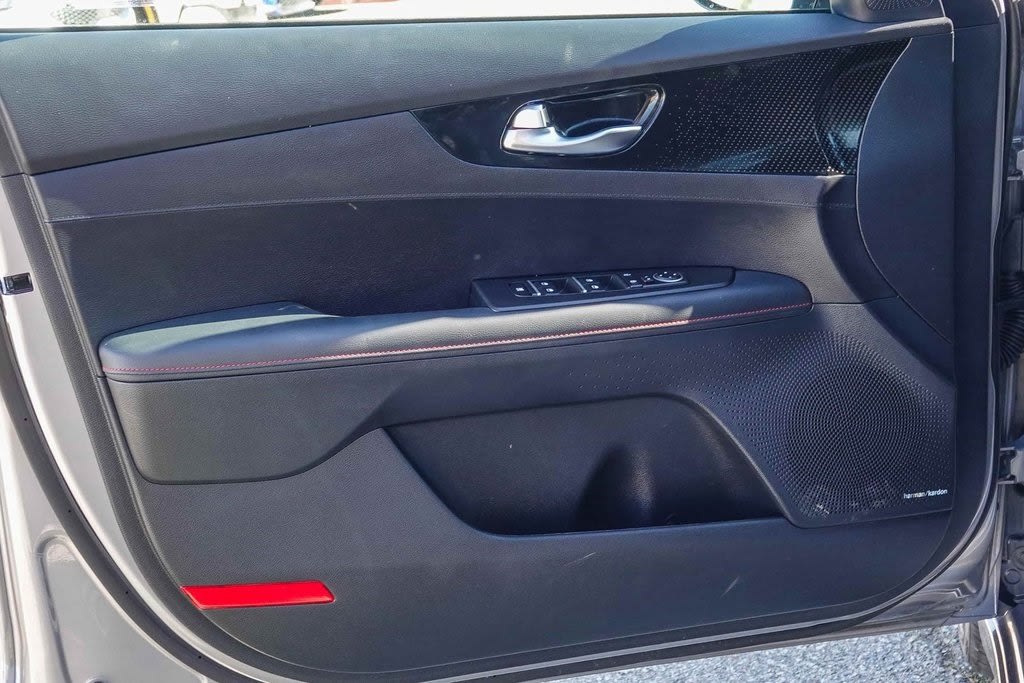 Thumbnail: 2024 Kia Forte - 23