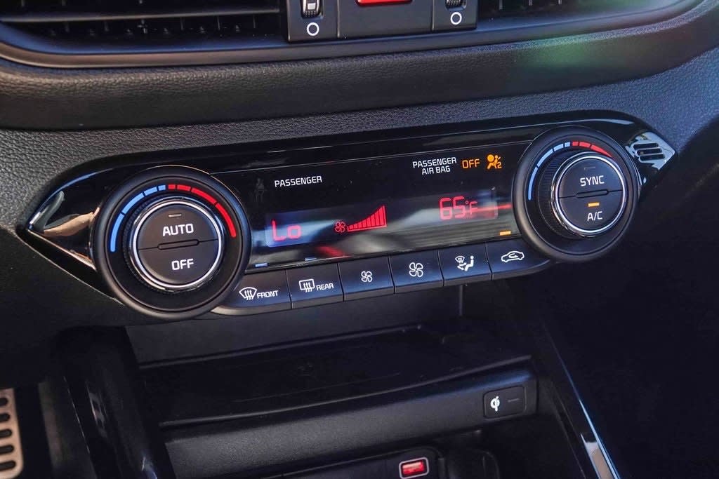 Thumbnail: 2024 Kia Forte - 26