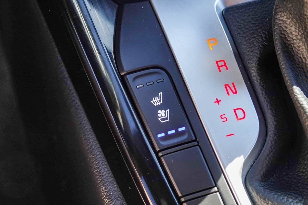 Thumbnail: 2024 Kia Forte - 25