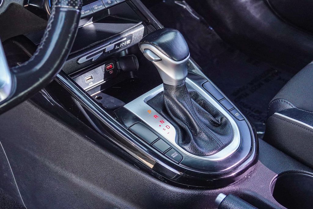 Thumbnail: 2023 Kia Forte - 14