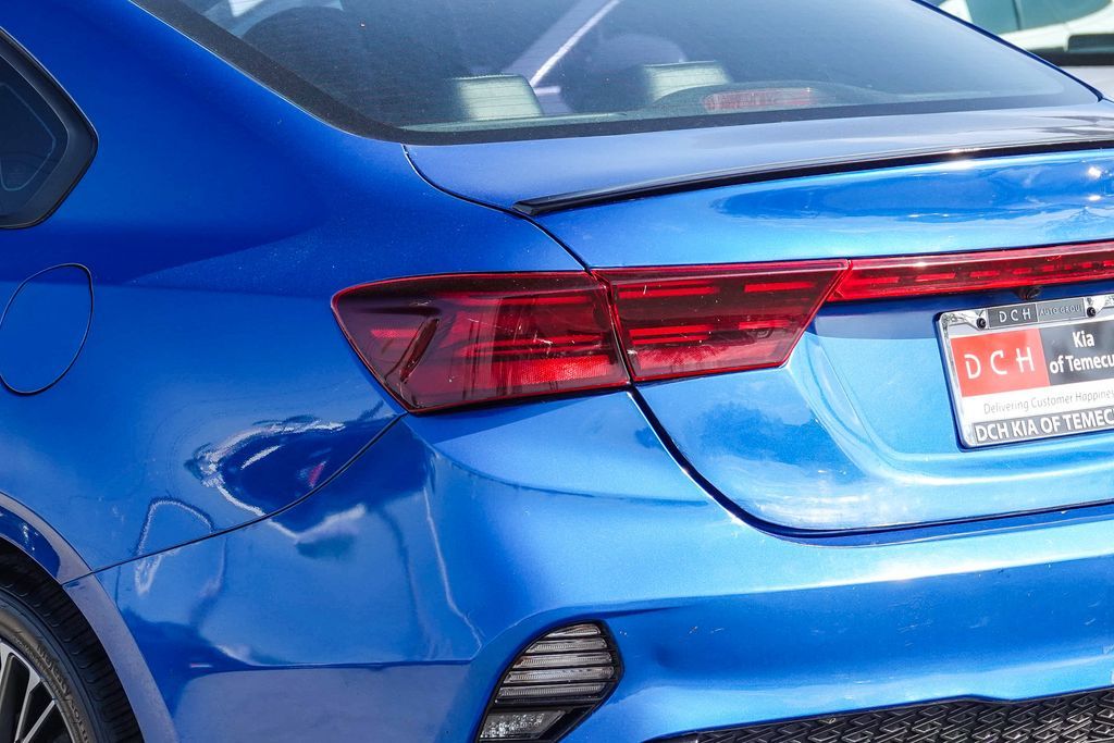 Thumbnail: 2023 Kia Forte - 20