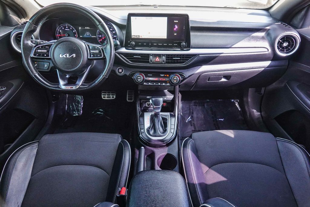 Thumbnail: 2023 Kia Forte - 2