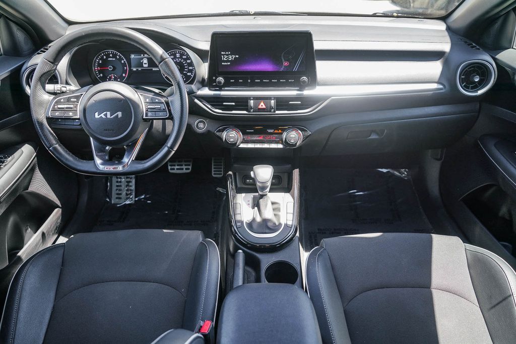 Thumbnail: 2023 Kia Forte - 2