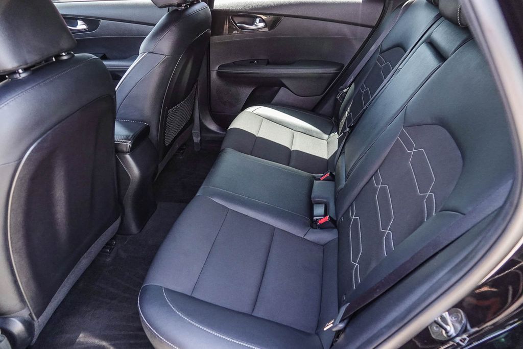 Thumbnail: 2023 Kia Forte - 11