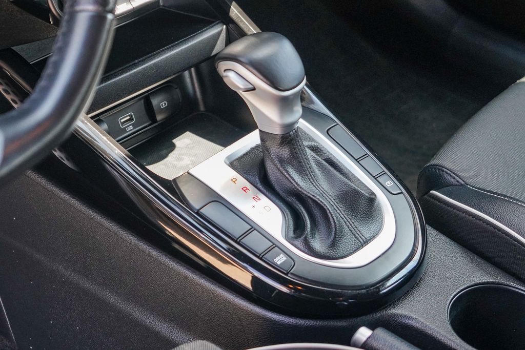 Thumbnail: 2023 Kia Forte - 15