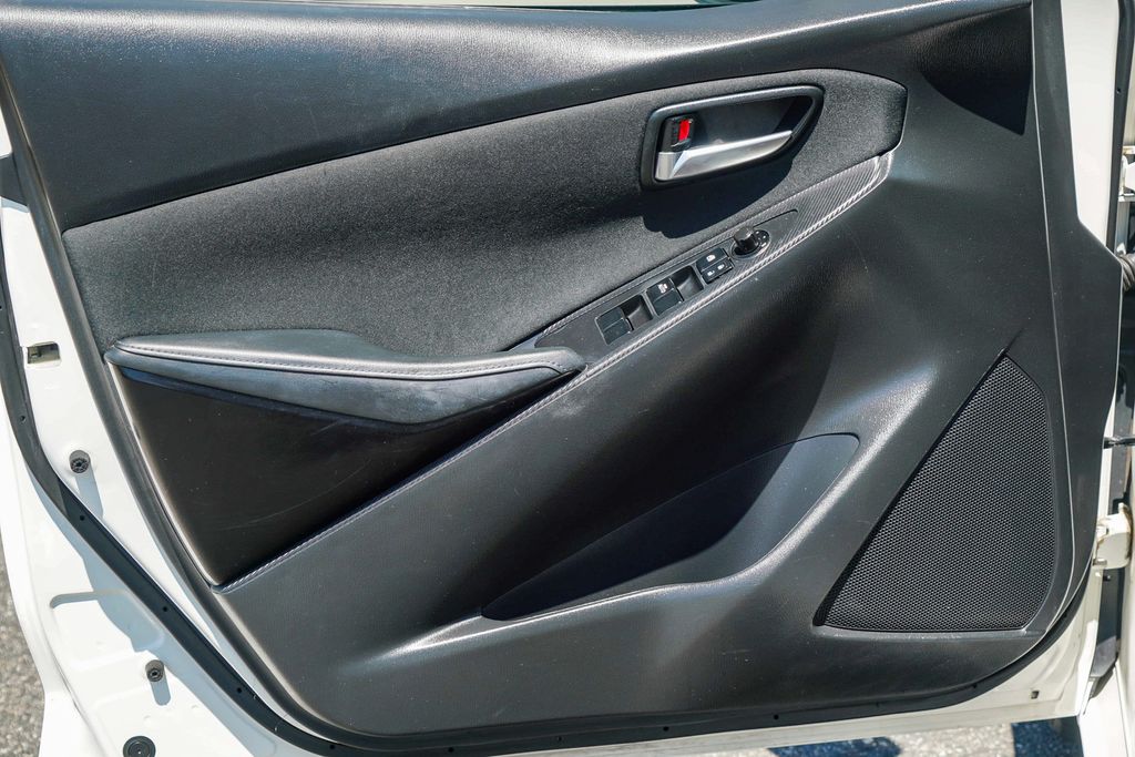 Thumbnail: 2018 Toyota Yaris iA - 23