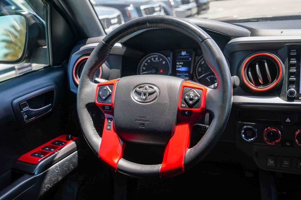 Thumbnail: 2021 Toyota Tacoma - 7