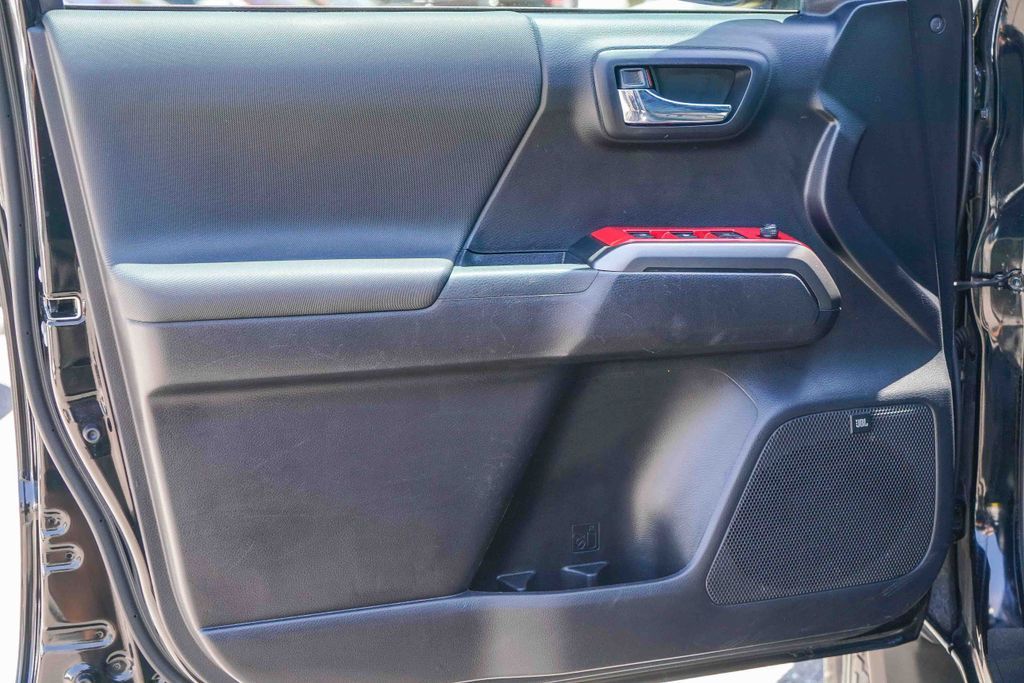 Thumbnail: 2021 Toyota Tacoma - 24