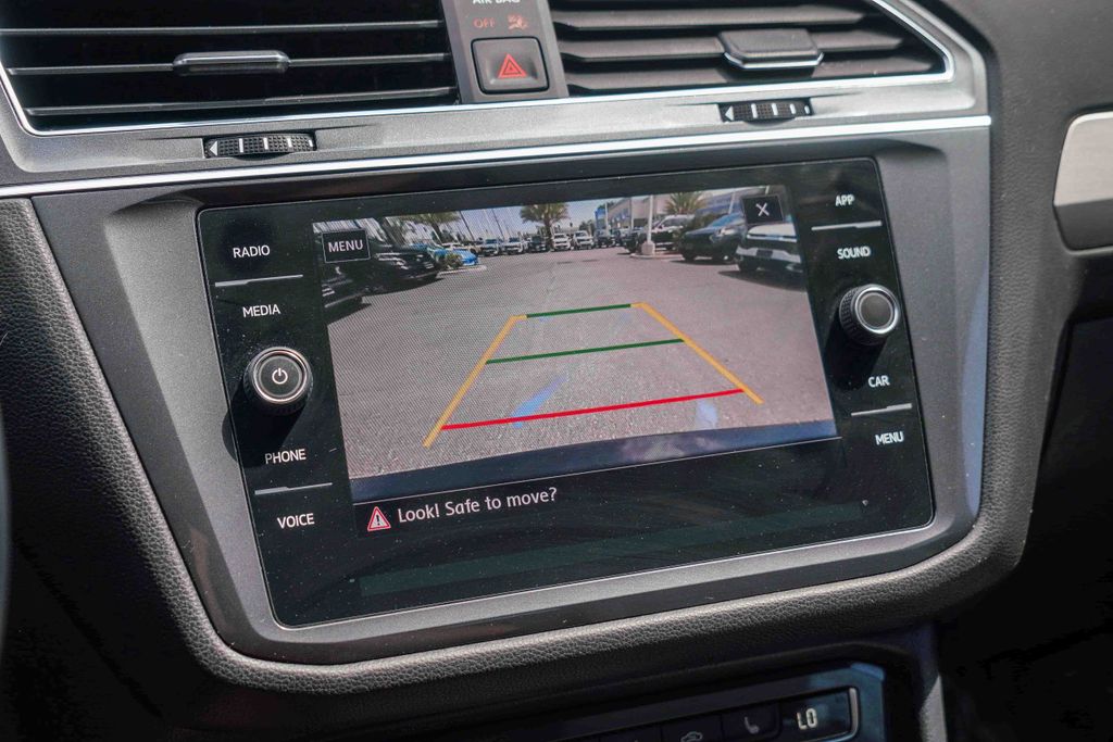 Thumbnail: 2020 Volkswagen Tiguan - 26