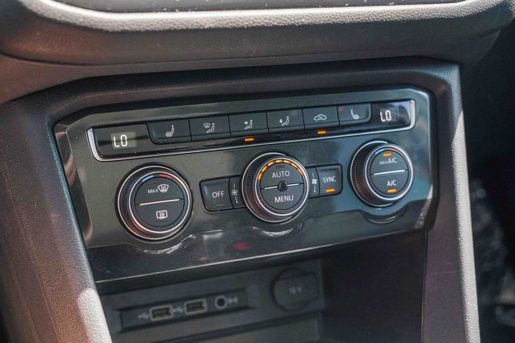 Thumbnail: 2019 Volkswagen Tiguan - 25