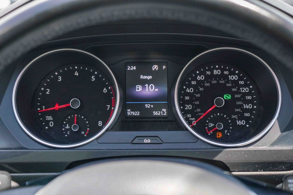 Thumbnail: 2019 Volkswagen Tiguan - 14