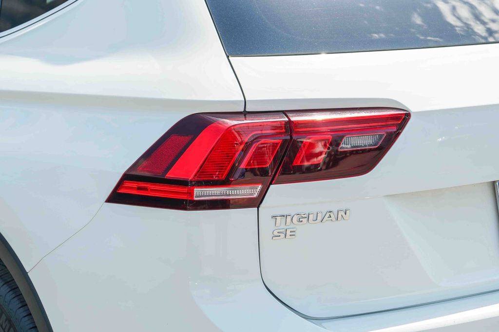 Thumbnail: 2019 Volkswagen Tiguan - 19