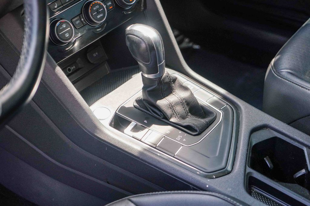 Thumbnail: 2019 Volkswagen Tiguan - 13