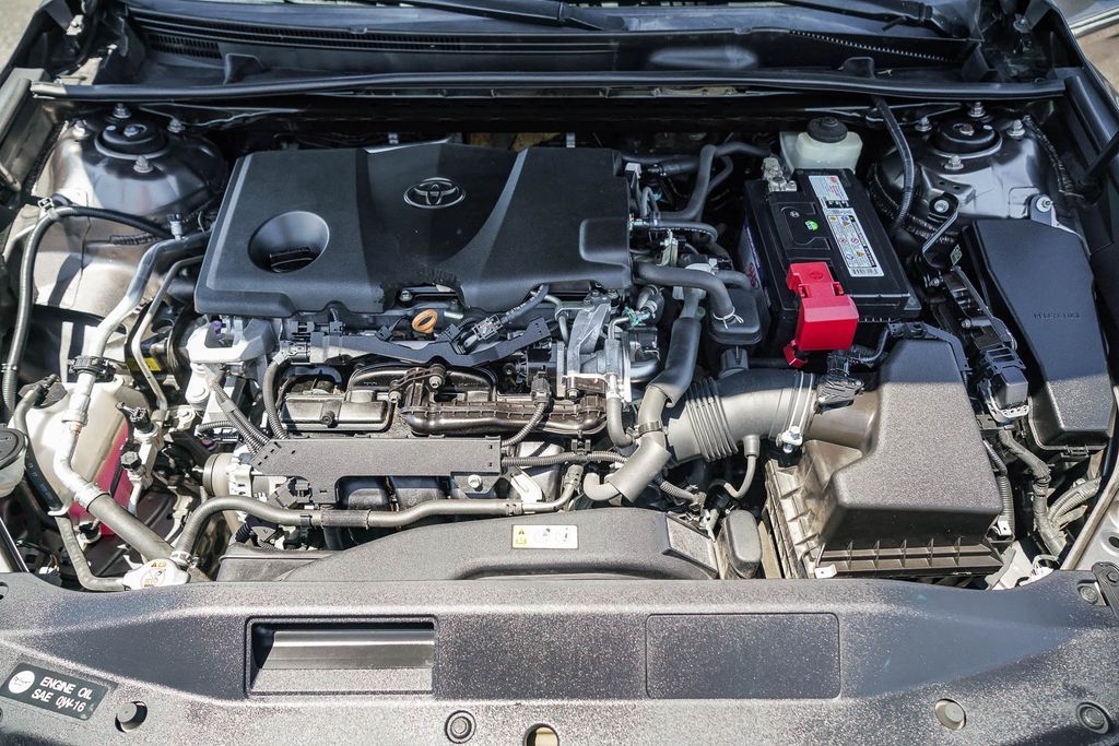 Thumbnail: 2018 Toyota Camry - 7