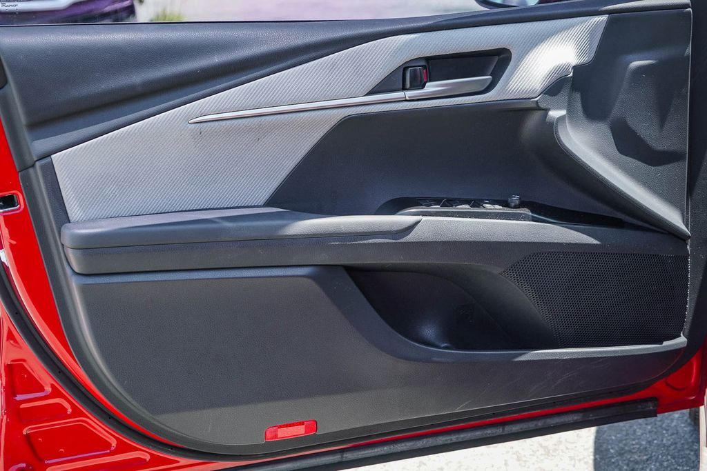 Thumbnail: 2025 Toyota Camry - 24