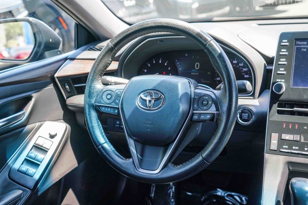 Thumbnail: 2022 Toyota Avalon - 8