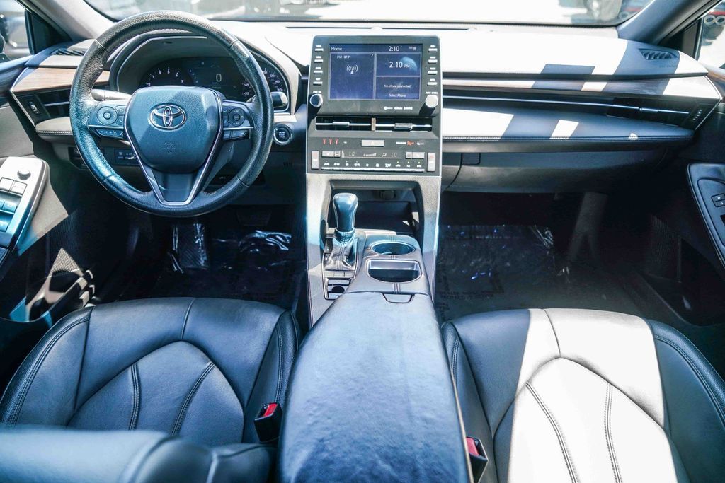Thumbnail: 2022 Toyota Avalon - 2