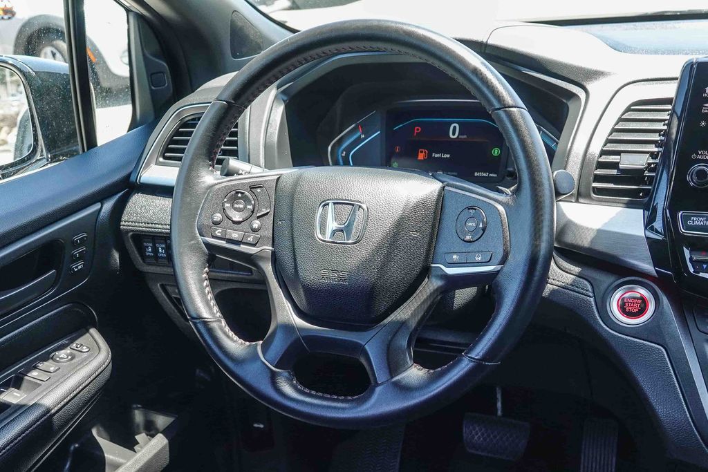 Thumbnail: 2023 Honda Odyssey - 8