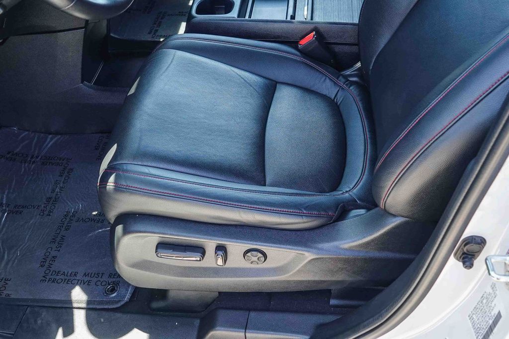 Thumbnail: 2023 Honda Odyssey - 24