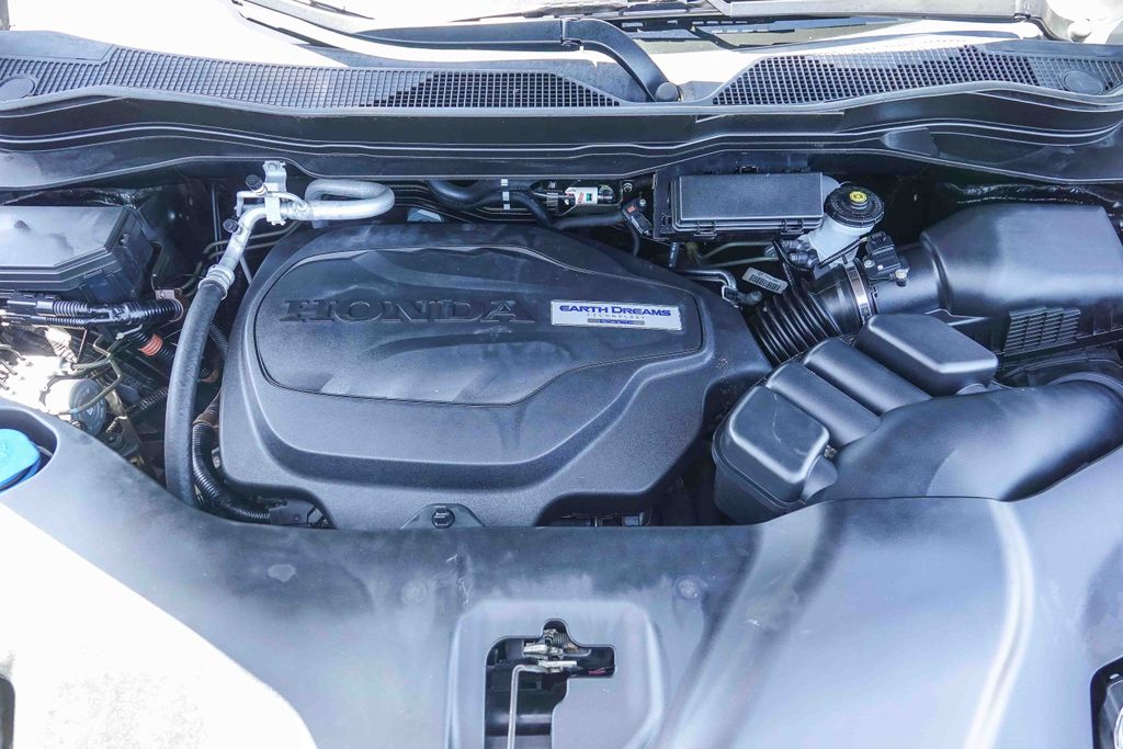 Thumbnail: 2018 Honda Pilot - 7