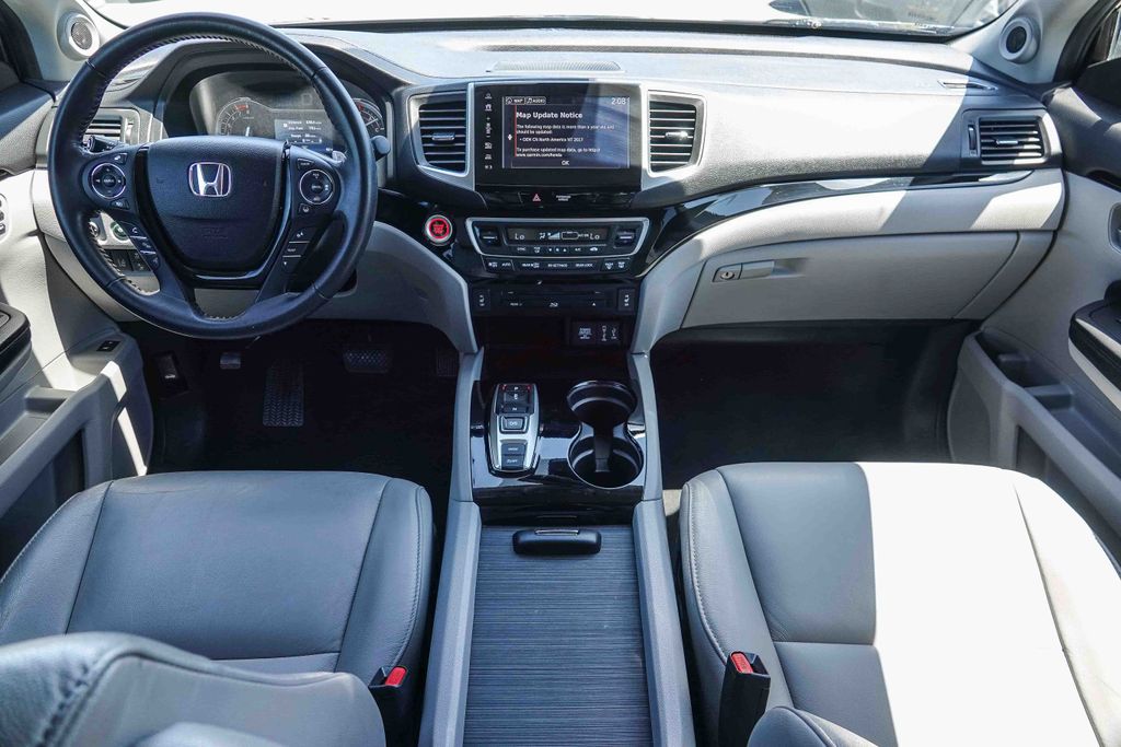 Thumbnail: 2018 Honda Pilot - 2