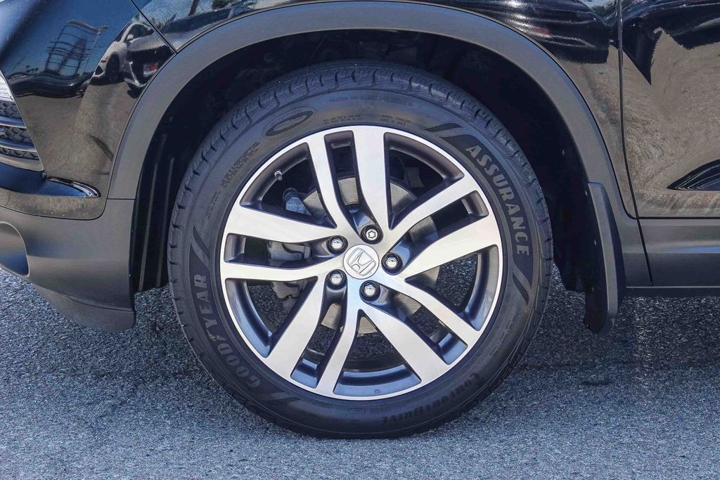 Thumbnail: 2018 Honda Pilot - 21