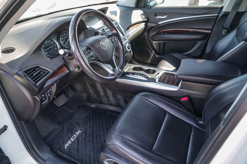 Thumbnail: 2019 Acura MDX - 10