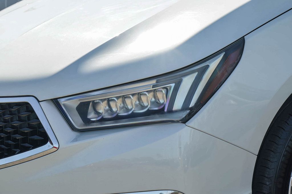 Thumbnail: 2019 Acura MDX - 20