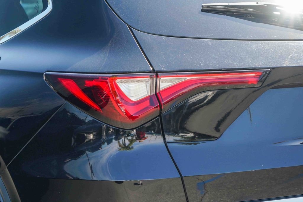 Thumbnail: 2022 Acura MDX - 16