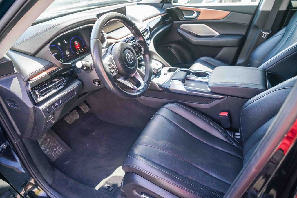 Thumbnail: 2022 Acura MDX - 10