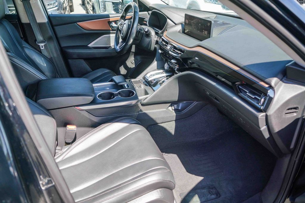 Thumbnail: 2022 Acura MDX - 9