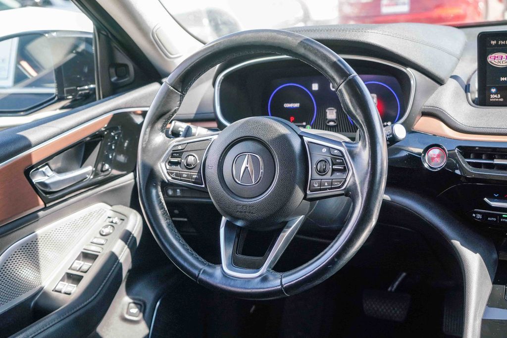 Thumbnail: 2022 Acura MDX - 8