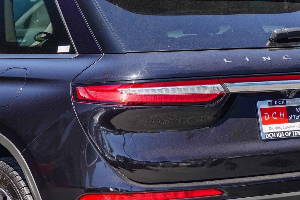 Thumbnail: 2020 Lincoln Corsair - 16