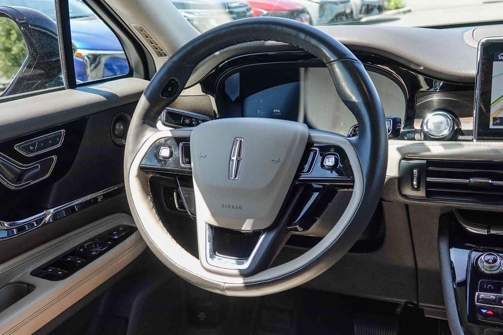 Thumbnail: 2020 Lincoln Corsair - 7