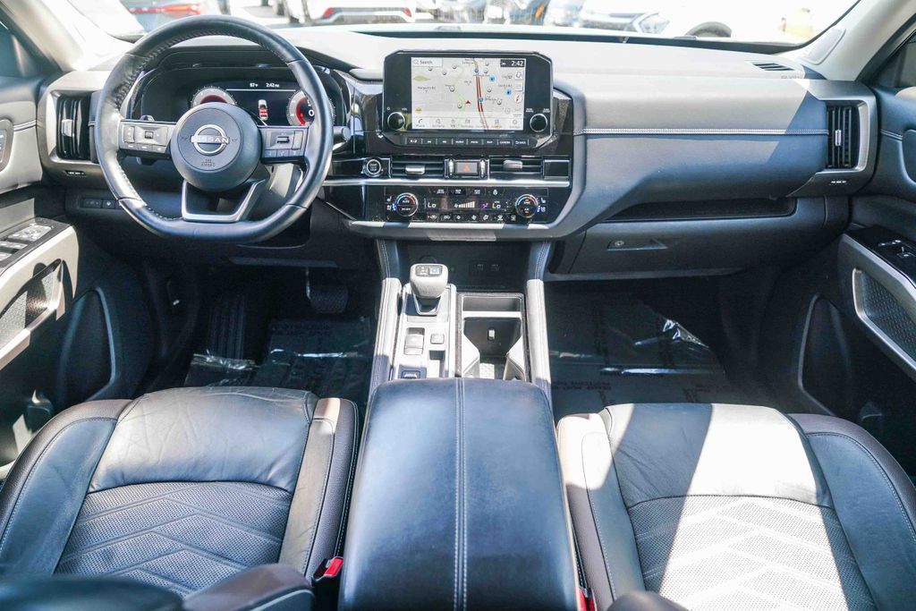 Thumbnail: 2022 Nissan Pathfinder - 2