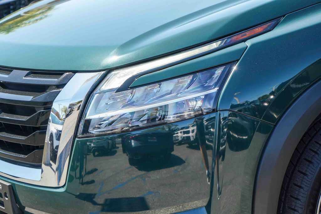 Thumbnail: 2022 Nissan Pathfinder - 20