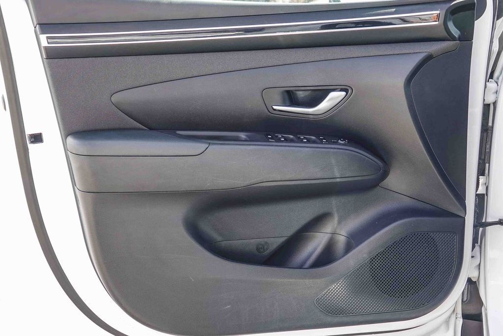 Thumbnail: 2023 Hyundai Tucson - 23